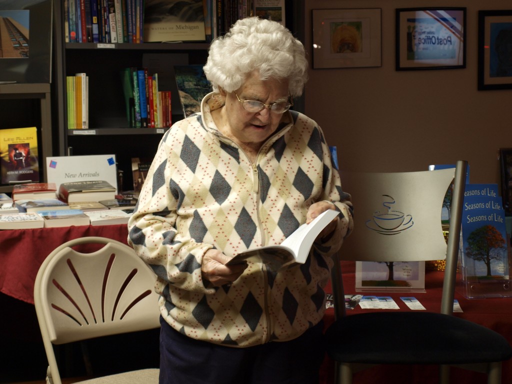 Alta Alta Reed delighting us with a tale from her section, Seasons of Alta