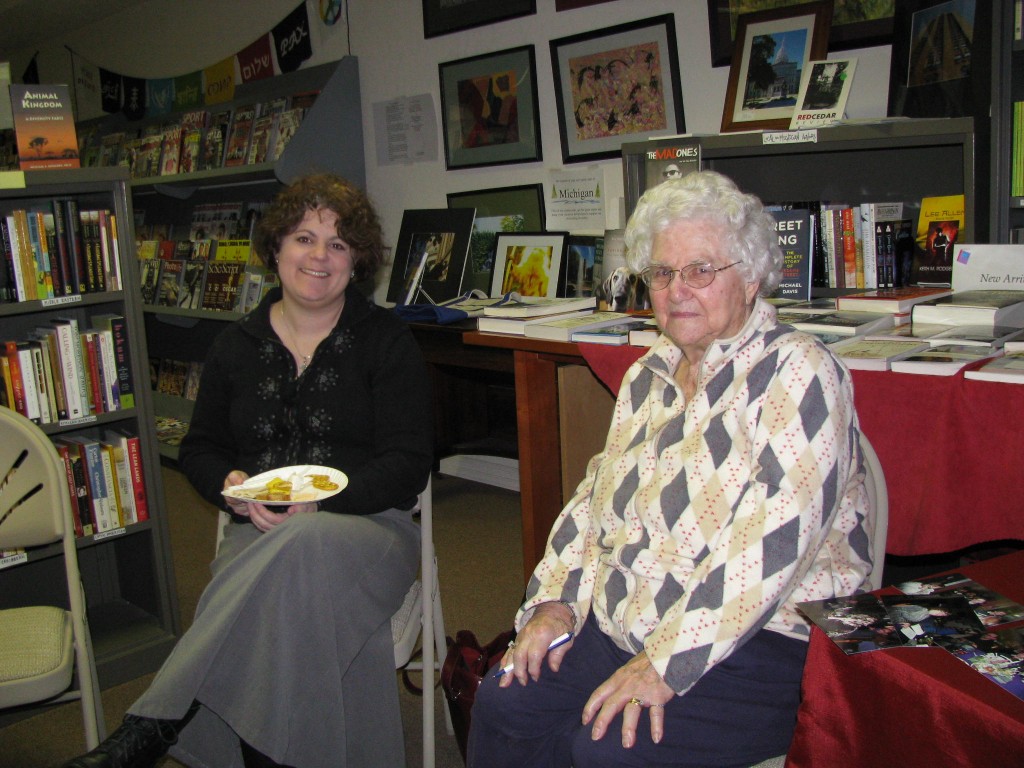 Melissa and Alta Melissa Cook (one of our contest winners) and Alta Reed